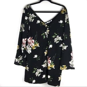 GLAMOROUS Black Floral V-Neck Button Down Top 16P